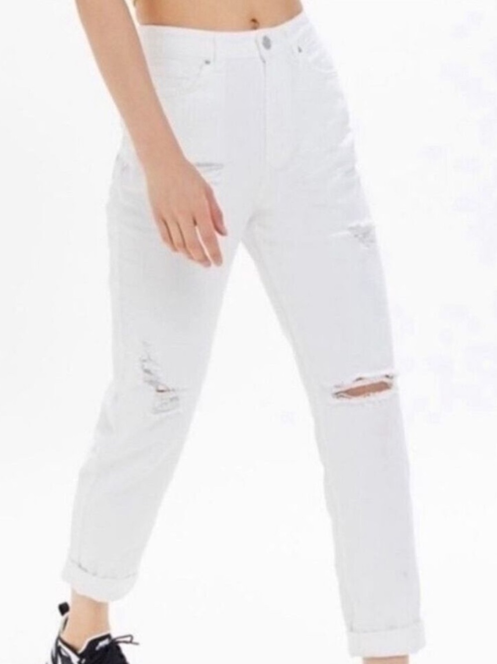 BDG Urban outfitters white distressed mom jeans high waisted size 28